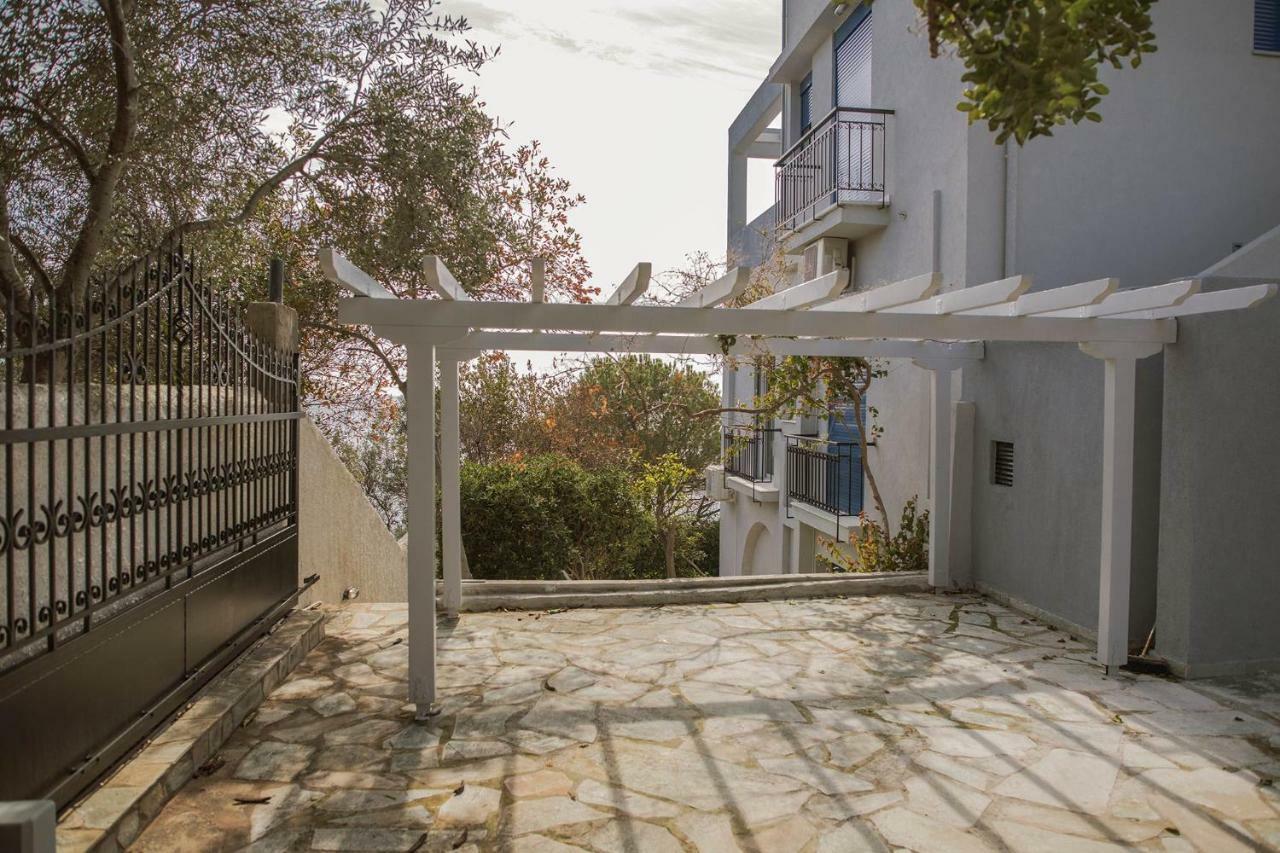 Villa Dimos ยีธิโอ ภายนอก รูปภาพ